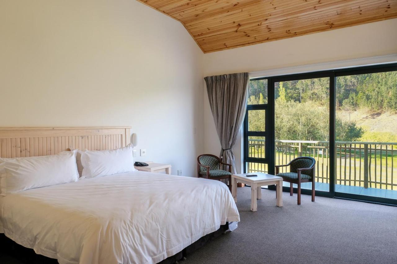 Houw Hoek Hotel Botrivier Eksteriør billede